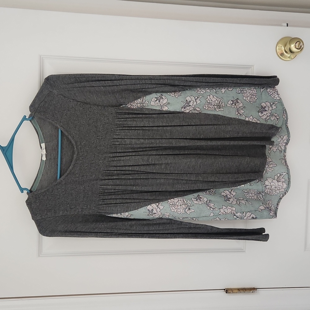 Long sleeve tee